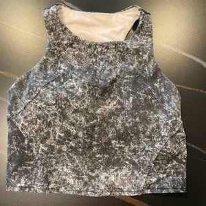 lululemon Invigorate Training Top - Denim Wash/White Opal Size 6 EUC